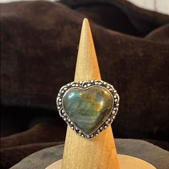 Artisan Crafted Labradorite Heart Ring in 925 Sterling Silver Sz 8 - Picture 7 of 11